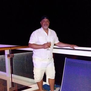 Meet your Posher, Edgardo